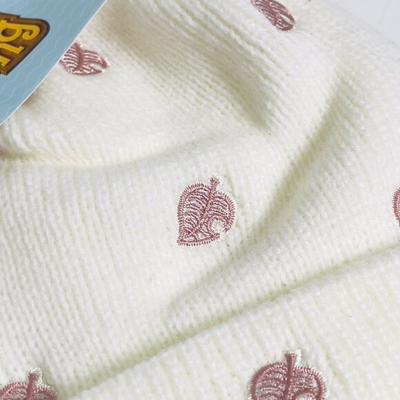 Animal Crossing New Horizons Knit Pom Beanie White Pink Leaf - Picture 2 of 4